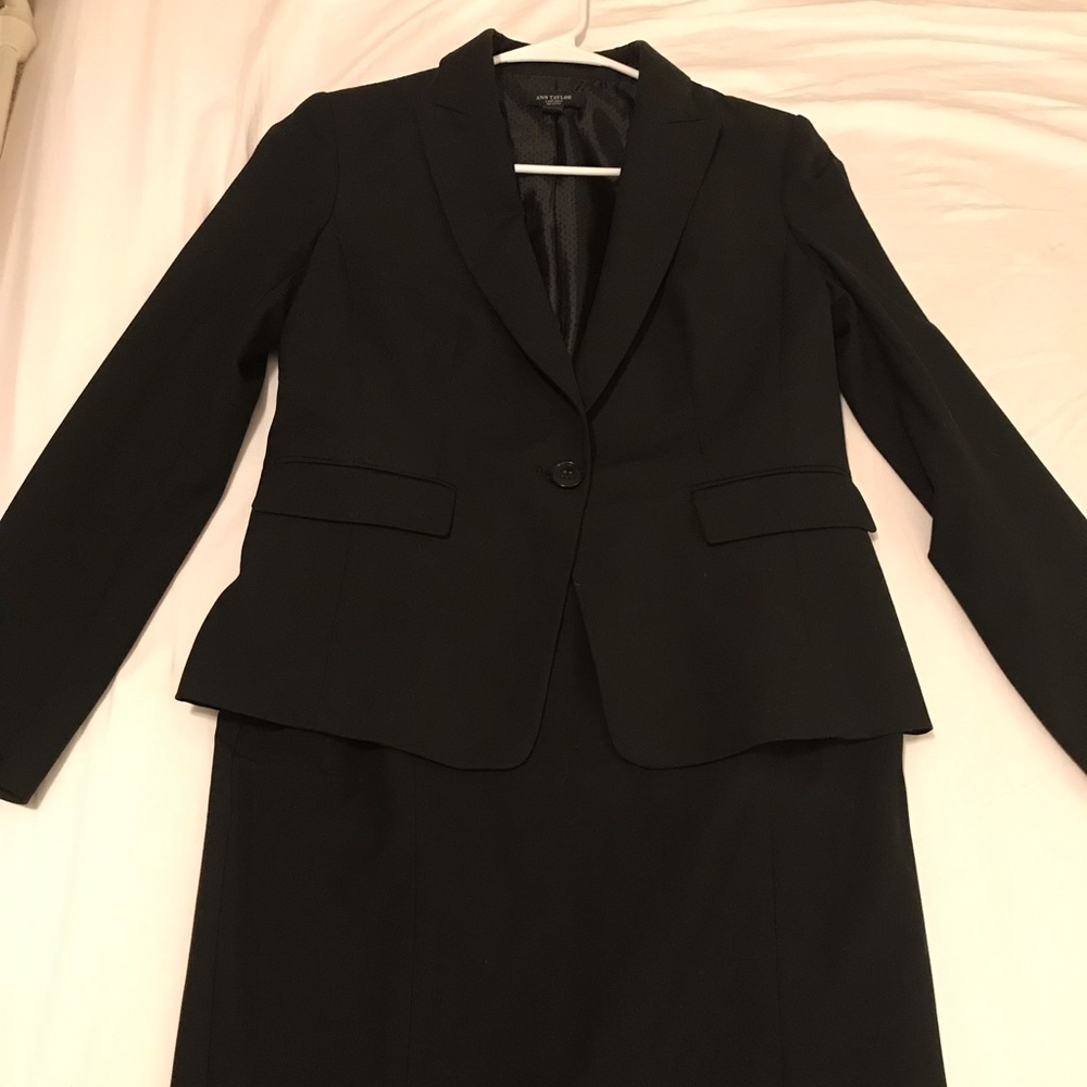 Ann Taylor skirt suit
